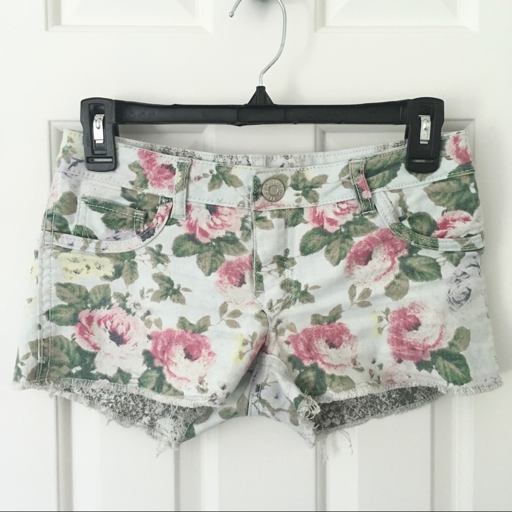 REVERSIBLE floral shorts